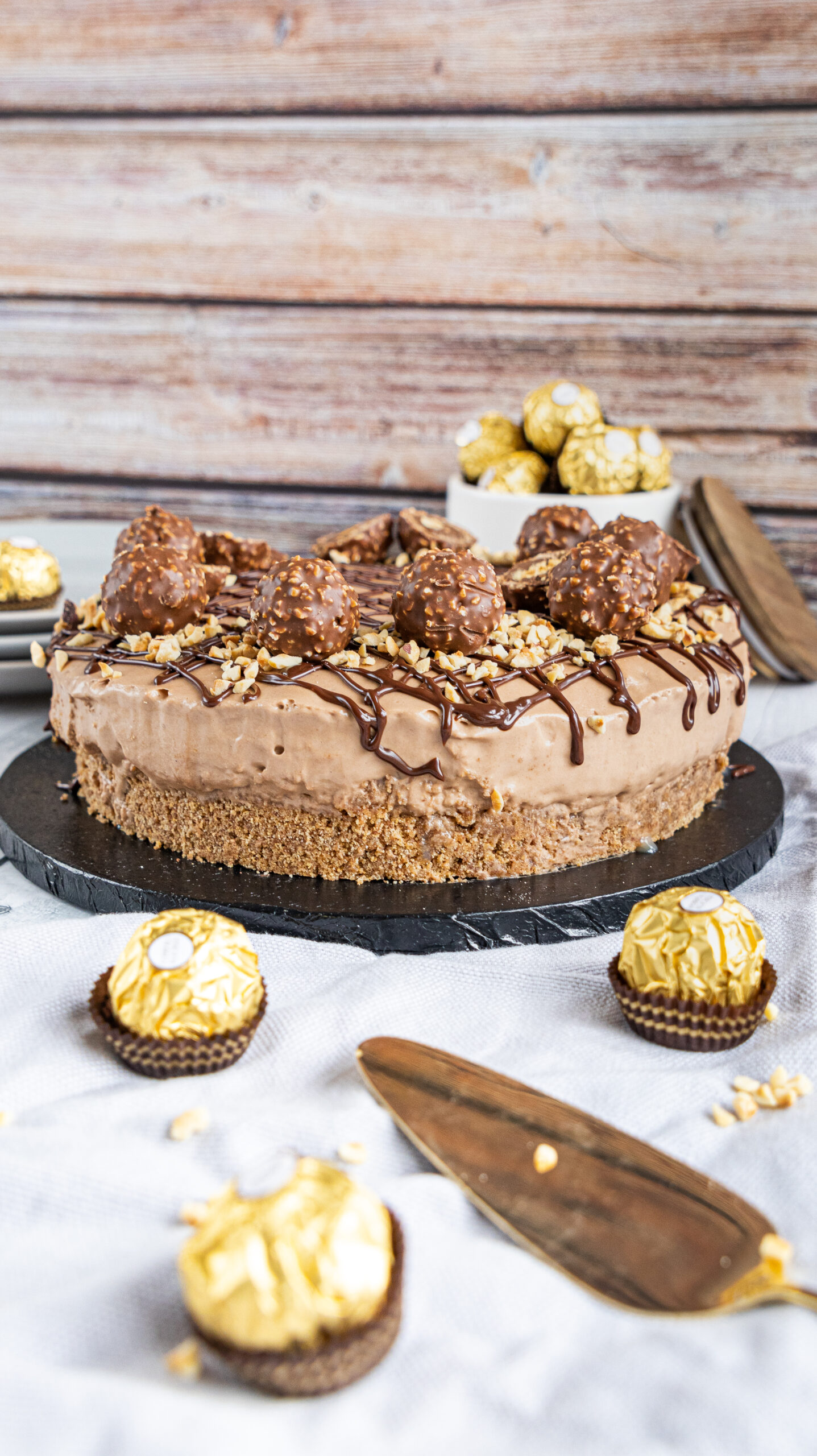 Ferrero Rocher Kuchen – ohne Backen - Pia backt